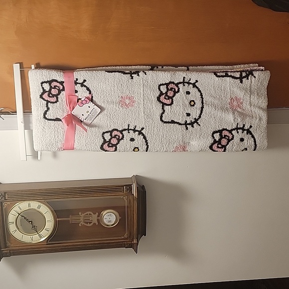 Hello Kitty Other - HELLO KITTY SUPER SOFT THROW